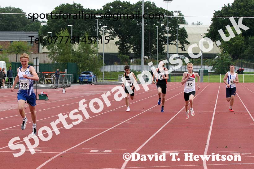 Boys 300 metres, 2021 North Eastern Track and Field Champs., Middesbrough. Photo: David T. Hewitson/Sports for All Pics